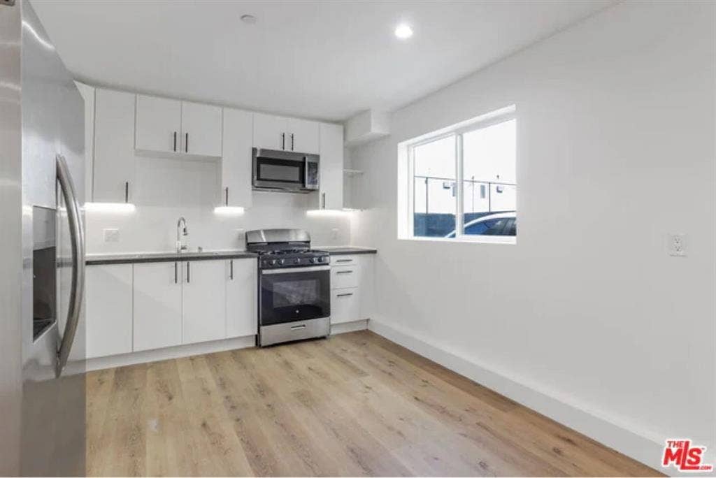 Looking for Roommates!