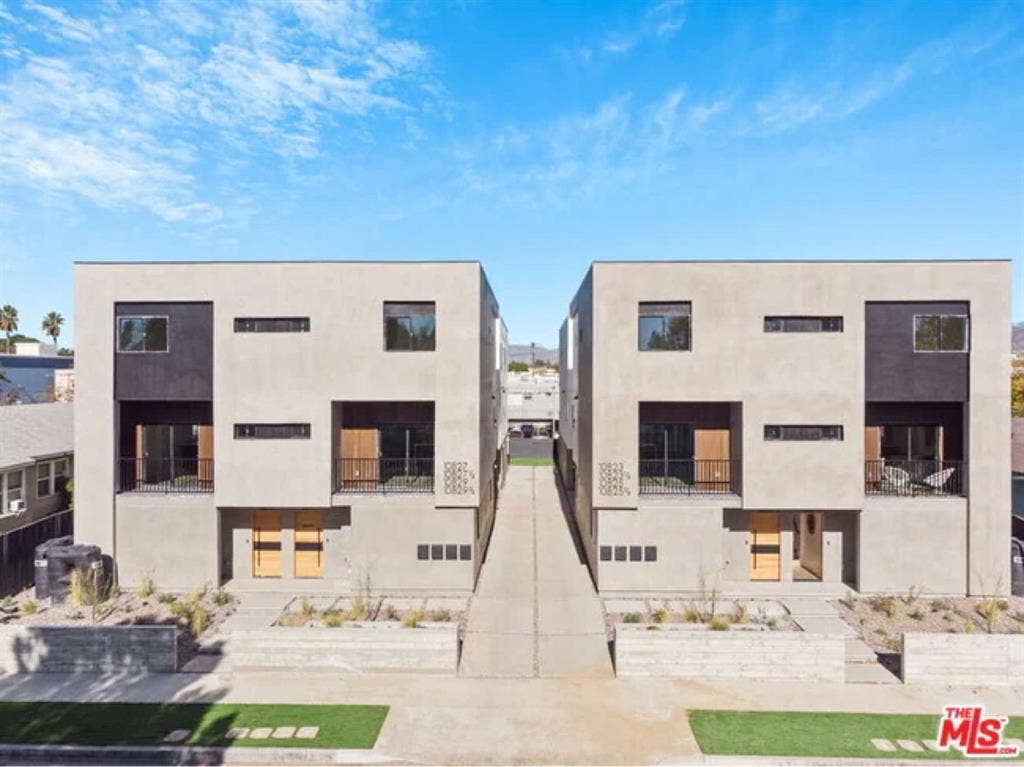 Looking for Roommates!