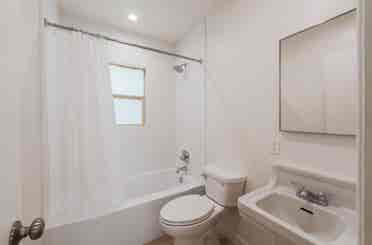 Modern Living! Trendy Highland Park
