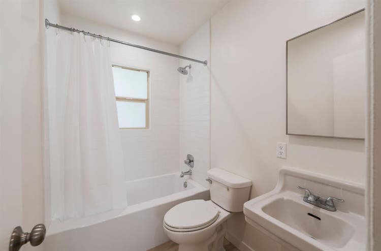 Modern Living! Trendy Highland Park