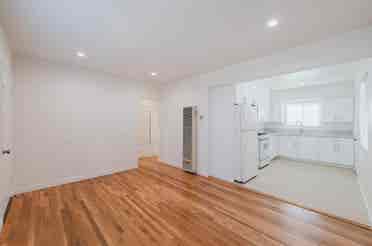 Modern Living! Trendy Highland Park