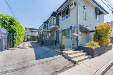Modern Living! Trendy Highland Park