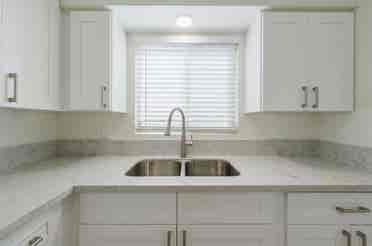 Modern Living! Trendy Highland Park