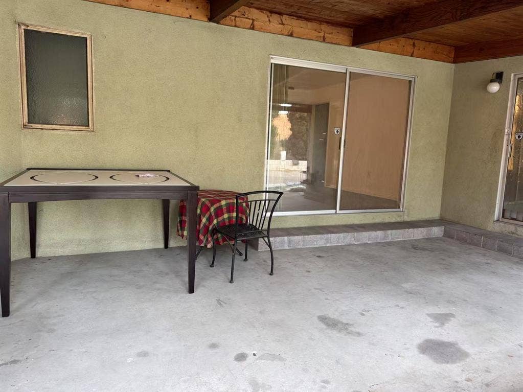 Private entrance room