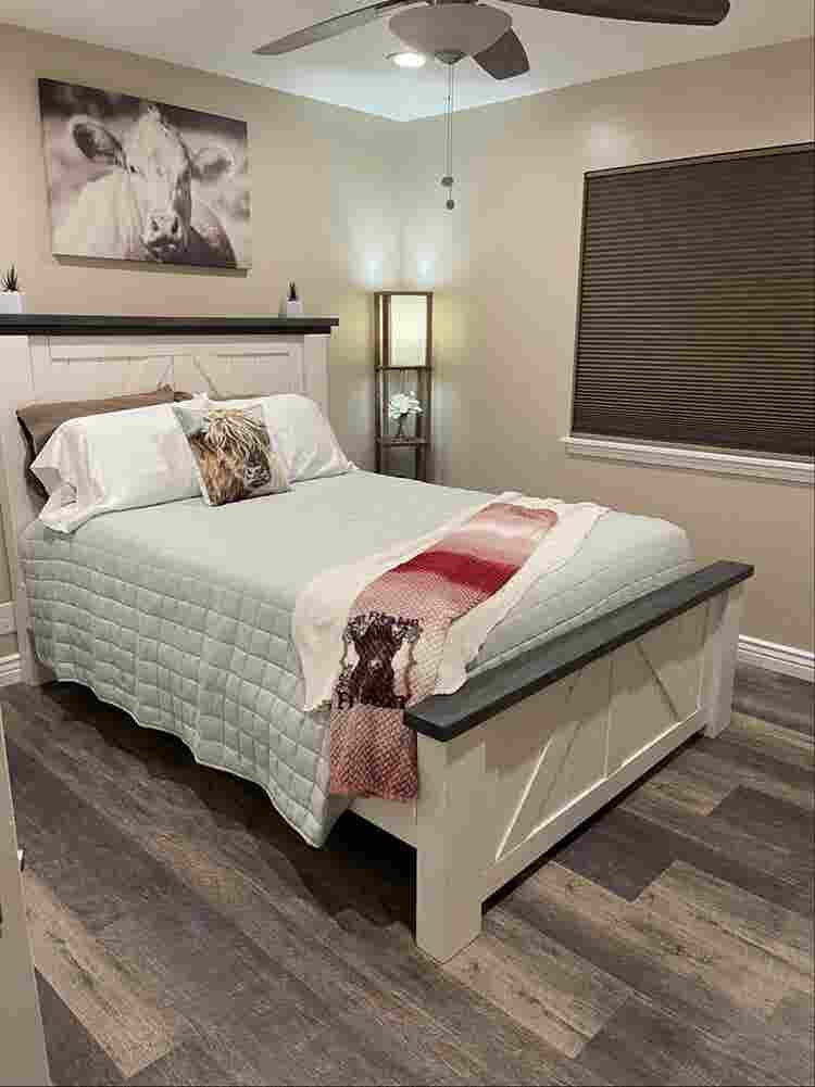 Furnished Bedroom in South Nampa