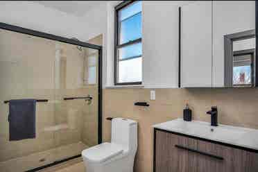 Bed Stuy- 5 Bedroom Share