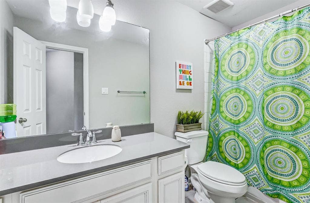 Habitación con bano privado!