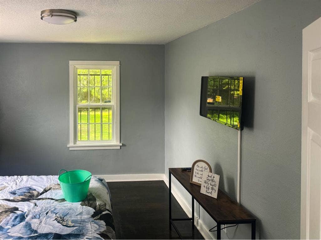 Private/shared rooms for rent