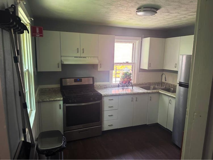 Private/shared rooms for rent