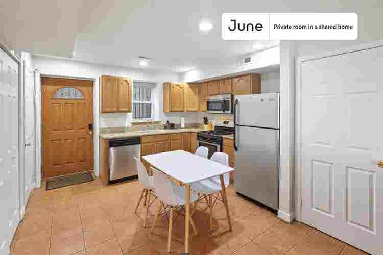 3 BR in Washington DC