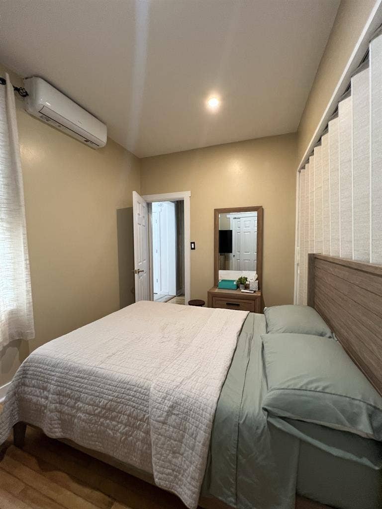 Female Sought for house share.