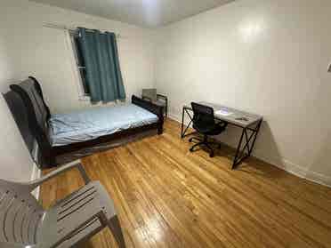 Private Room Metro Plamondon