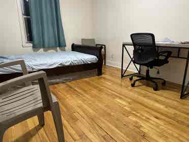 Private Room Metro Plamondon