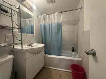Private Room Metro Plamondon