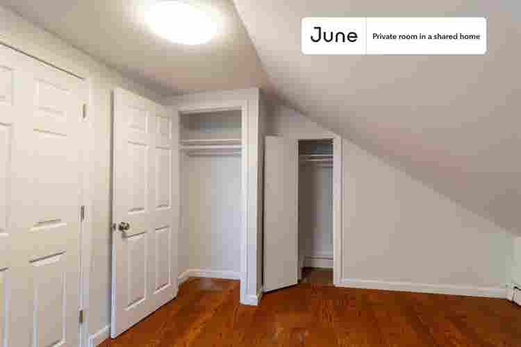4 BR in Boston