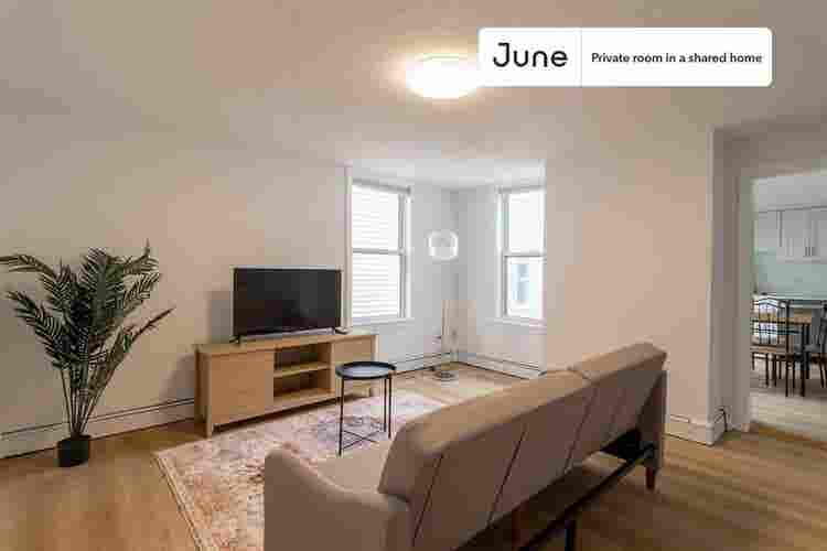 4 BR in Boston