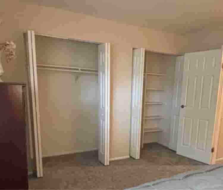 Looking for Roommate