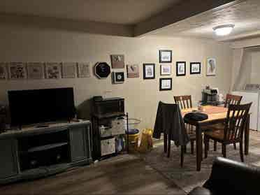 Looking for Roommate