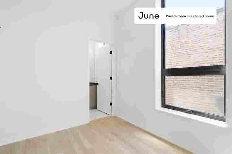 4 BR in Chicago
