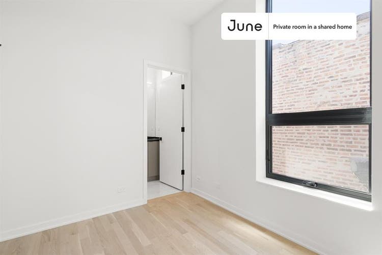4 BR in Chicago