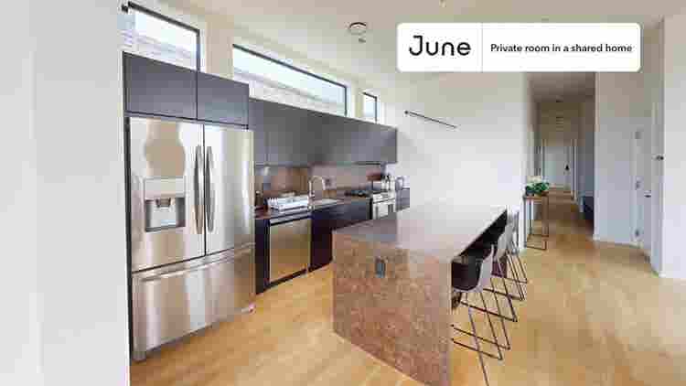 4 BR in Chicago