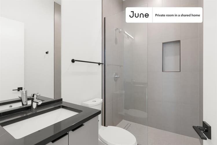 4 BR in Chicago