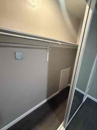 Room available -  bath house