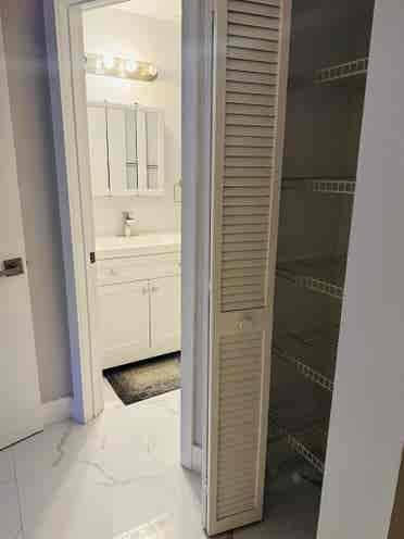 Room with Private Bathroom for Rent