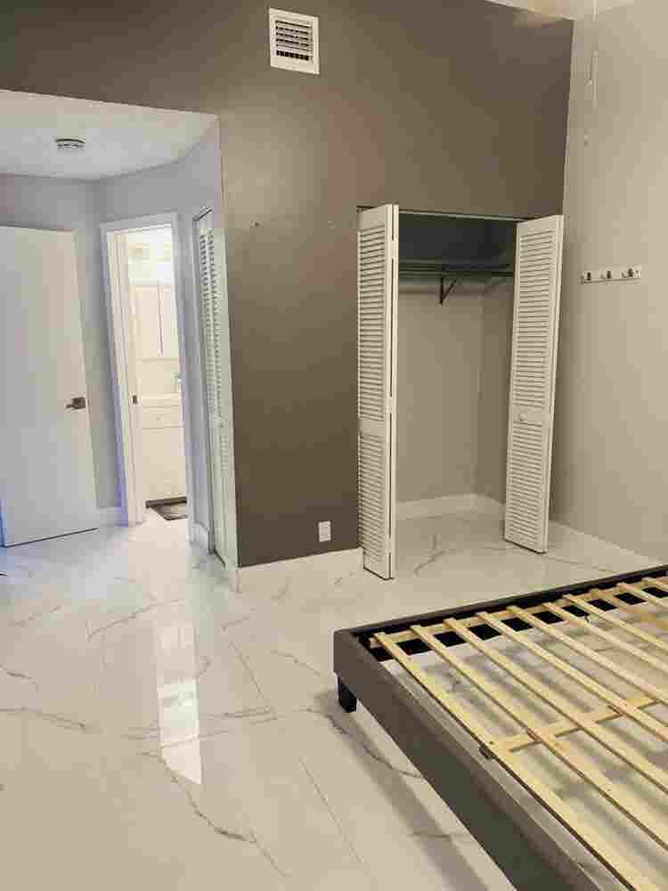 Room with Private Bathroom for Rent