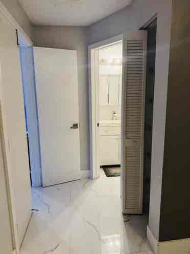 Room with Private Bathroom for Rent