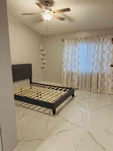 Room with Private Bathroom for Rent