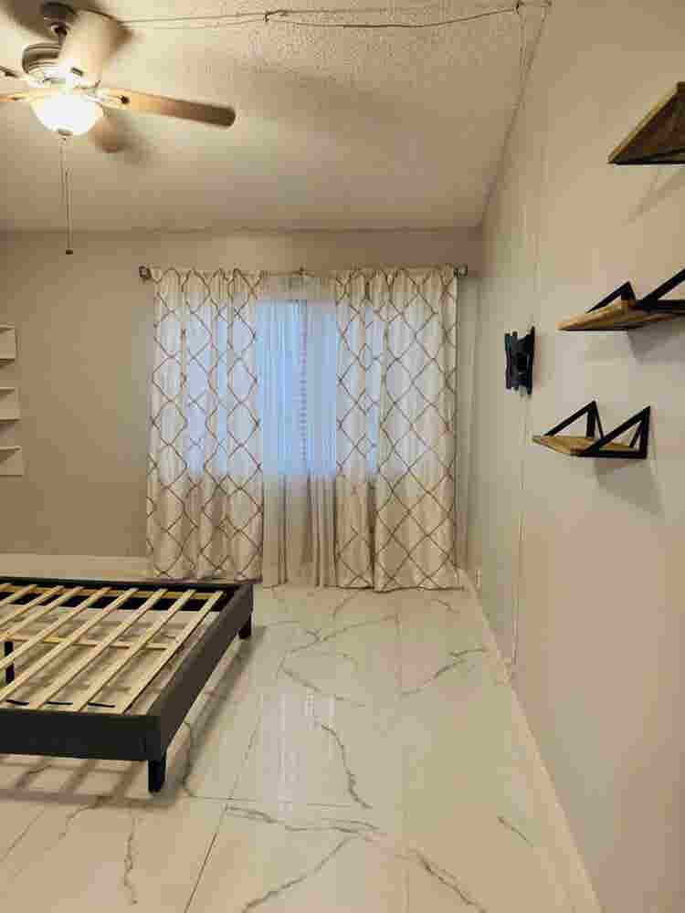 Room with Private Bathroom for Rent