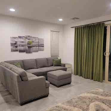 Room In Beautiful Home With Arcade