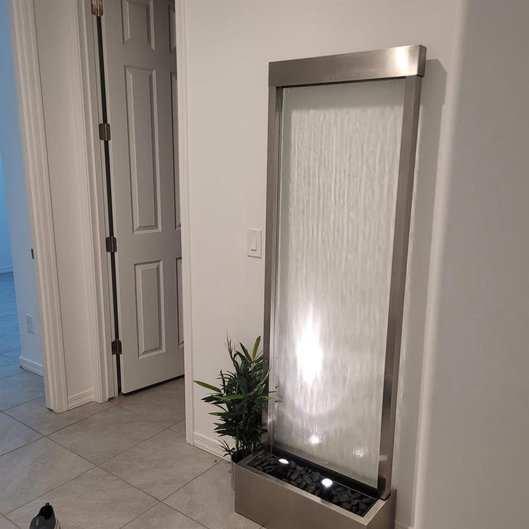 Private bathroom and arcade!
