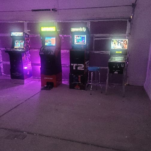 Private bathroom and arcade!