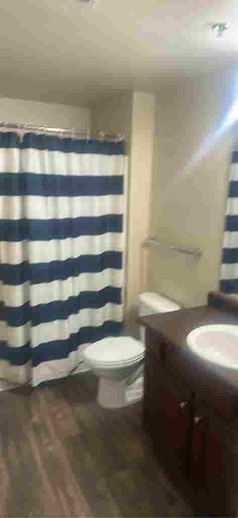 Bedroom and bathroom for rent $