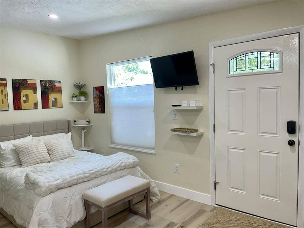 Elegant Studio Room in Niwot