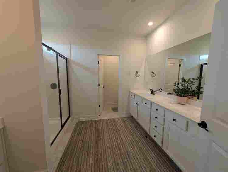 6 BR in Charlotte