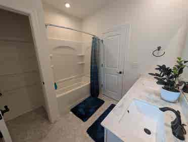 6 BR in Charlotte