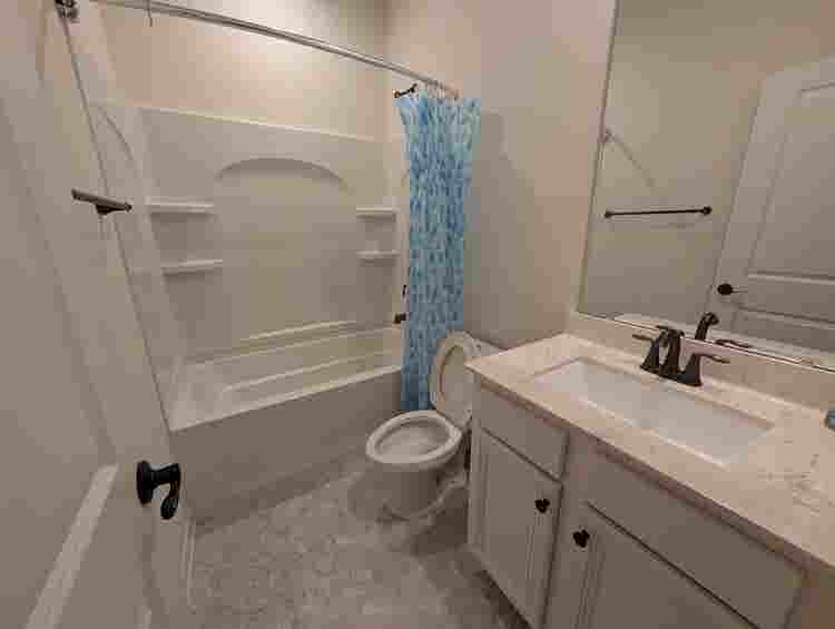 6 BR in Charlotte