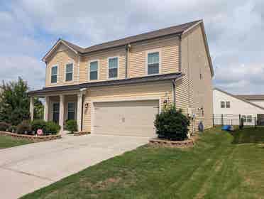 6 BR in Charlotte