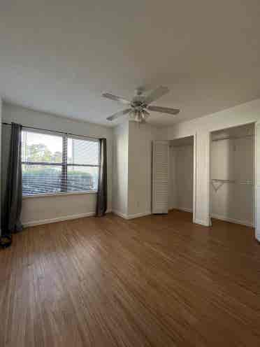 Room/shared Bath with utilities