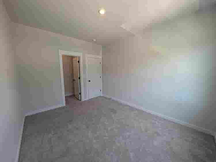 4 BR in Charlotte