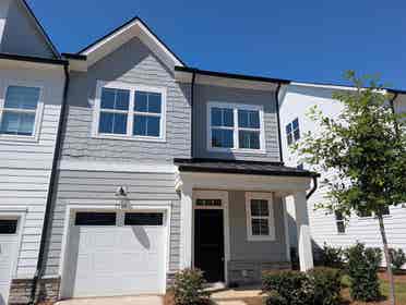 4 BR in Charlotte