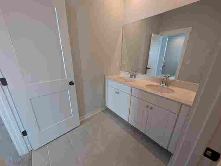 4 BR in Charlotte