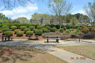 3 BR in East Point