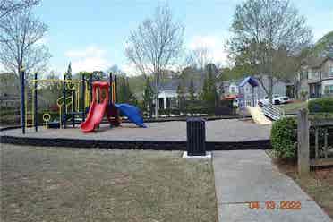 3 BR in East Point
