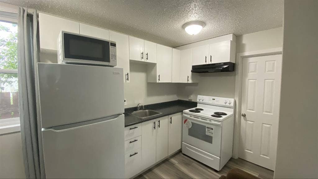 For Sublease - Furnished 1 Bedroom