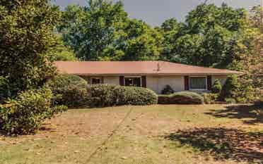 4 BR in Roswell