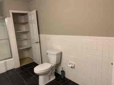 4 BR in Roswell